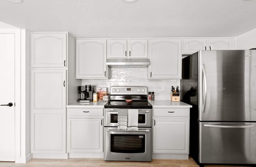 North Mountain House | Spacious 5BR Retreat with Heated Pool, Hot Tub, Arcade, Fire Pit & Games