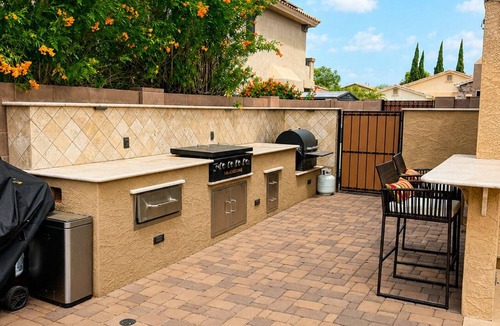 Pleasant Valley House | Spacious 6-bedroom house in charming Peoria with AC