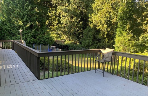 Everett House | Spacious 7-bedroom house in enchanting Snohomish with AC