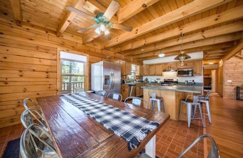 Flagstaff House | Spacious Cozy Cabin Retreat on 5-Acres with HotTub