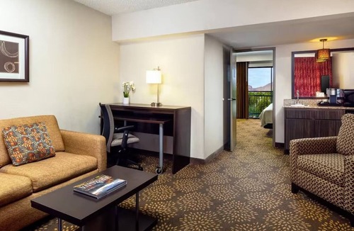 Camelback East Hotel | Spacious Family Getaway with Swimming Pool, Pet-Friendly & Close to Attractions