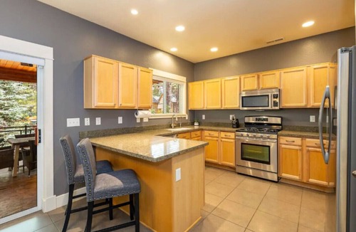 Ponderosa Trails House | Spacious Family Mountain Retreat ~Covered Terrace ~Near Trails