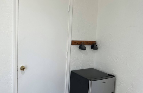 Prescott Heights House | Spacious Home + private suite with separate entrance. Family friendly!