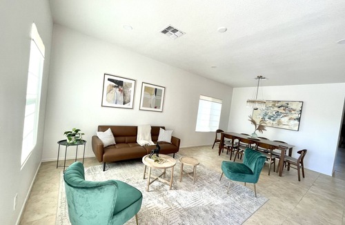 Rillito House | Spacious Remodeled House.