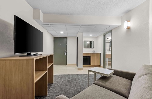 Trevose Hotel | Spark by Hilton Bensalem Philadelphia
