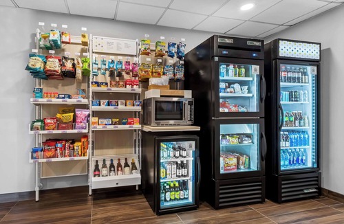 Trevose Hotel | Spark by Hilton Bensalem Philadelphia
