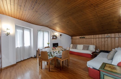 Cortina d'Ampezzo Historic Centre Apartment | Spazioso appartamento centralissimo con wi-fi.