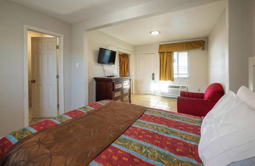 Mesa Hotel | Sports & Adventure Ready - King Room Near Chase Field
