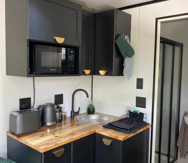 Hillcrest Apartment | Stacey's Mini Hideaway