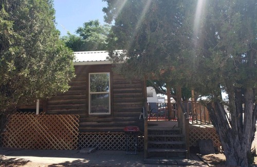 Tombstone House | Stampede Cabin 1- Tombstone