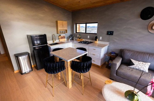 Valle House | stargazing grand canyon skylight tiny home venus