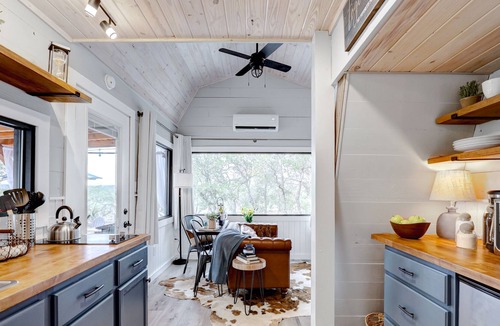 Hondo House | Starlight Escape | Romantic Tiny Home Retreat