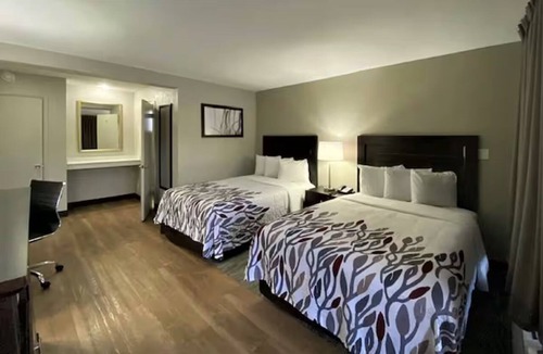 Feldman's Hotel | Stay Near TCC Events, UofA Campus & Tucson’s Best Local Eats - 3 Rooms!