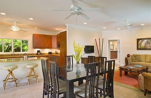 Kailua House | Steps to Beach-Heated Pool-AC-Gated Community-Minimum Stay 7 Nights-CONTACT HOST