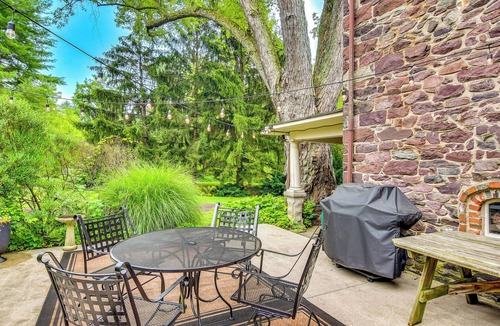 Kintnersville Cottage | Steps to Delaware Canal: Enchanting Stone Cottage!