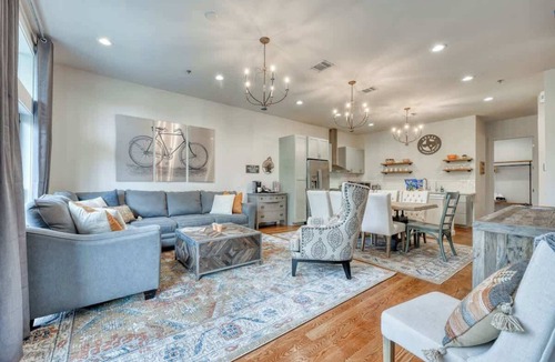Tobin Hill House | Steps to Pearl - Two Townhomes - Sleeps 22