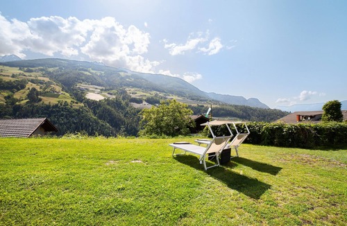 Rifiano Apartment | Studio 'Alivo Living Apartment Olivia' with Mountain View, Shared Terrace and Wi-Fi