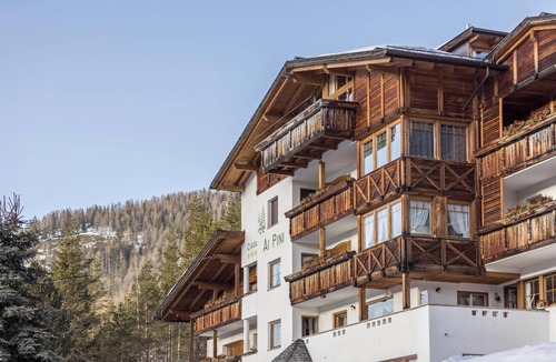 Armentarola Apartment | Studio Apartment “Ciasa ai Pini 208” near Ski Lifts with Mountain View Garden & Sauna