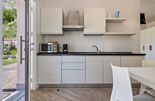 Dro Apartment | Studio Apartment 'Monte Brento Gaggiolo' with Mountain View & Private Garden