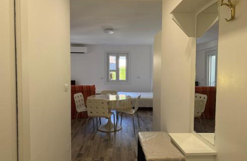 Ville del Monte Apartment | Studio apartment near the lake