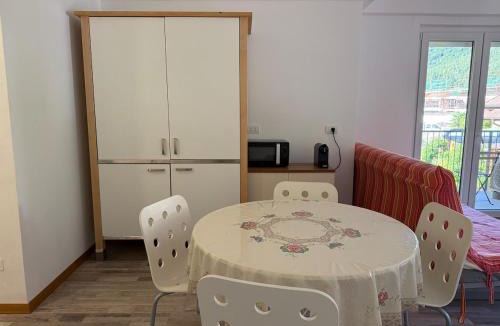 Ville del Monte Apartment | Studio apartment near the lake