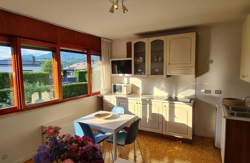 Calceranica al Lago Apartment | Studio Calceranica Lungolago 26