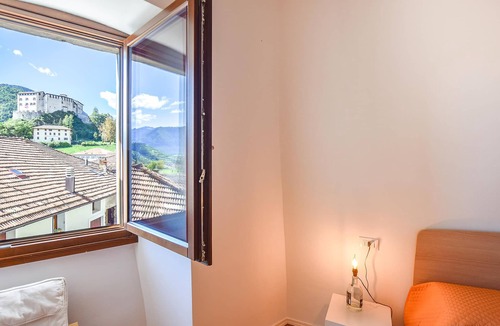 Stenico Apartment | Stunning apartment in Stenico with WiFi