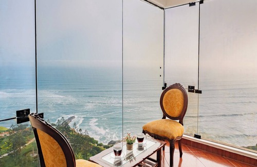 Miraflores Apartment | Stunning Panoramic Ocean Views in Miraflores | Near Larcomar