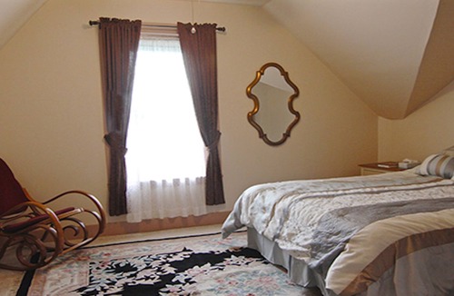 Bisbee House | Stunning Views.Steps to Main Street, Family and Pet-friendly, Free Parking