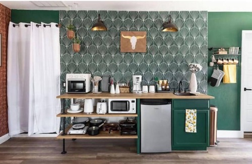 Tempe Apartment | Stylish Casita w/Kitchenette, Workspace & Firepit