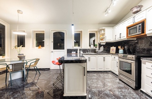 La Molina House | Stylish Retreat in Lima, Comfort & Great Amenities