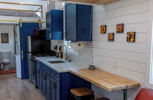 Cornville House | Stylish Tiny Home Loft Hot Tub Valley Views Near Sedona