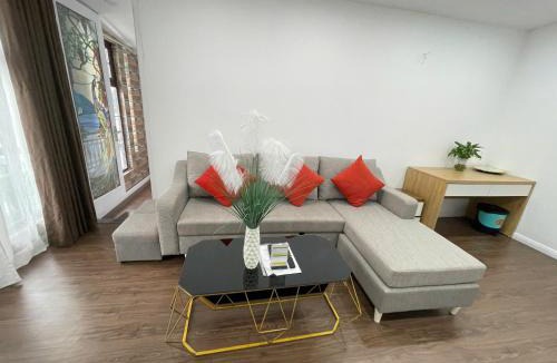 Cong Vi Apartment | Sumitomo 2 No 48 lane 12 Dao Tan street