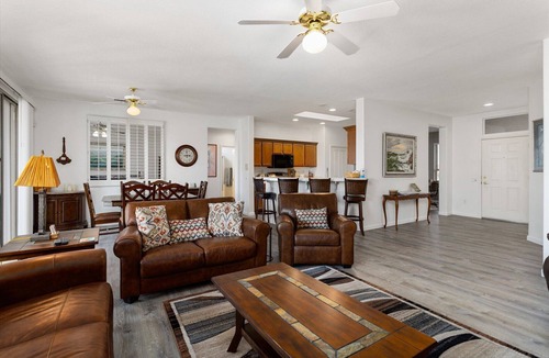 Surprise House | SUMMER SPECIAL SUN CITY GRAND REMODLED HOME WITH POOL