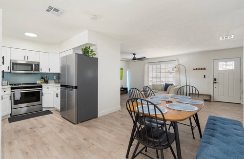 East Mesa House | Sunfit Dreams | 3BD, BBQ, Pool & Fitness