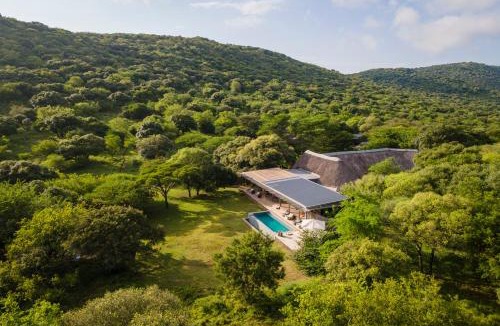 Hluhluwe Cabin | Sungulwane Private Game Lodge