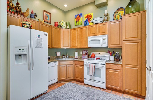 Tumacacori Apartment | Sunny Adobe Retreat w/Hot Tub & Mtn Views!