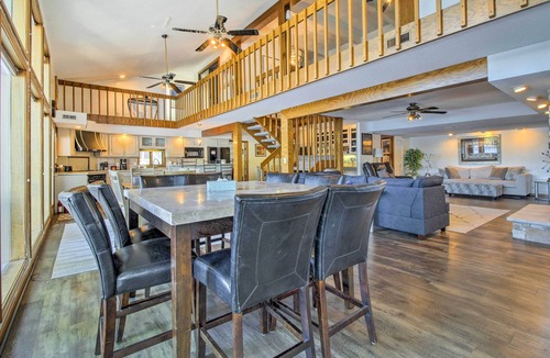 Sunrise Beach House | Sunrise Beach Waterfront Estate Great for Families