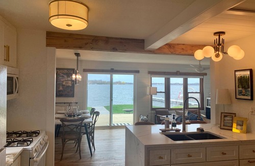 Forest Lake Cottage | Sunset Circle West facing waterfront Cottage