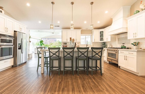 Hildale House | Sunset Cove at Zion Canyon ☼ 6BR 6BA Pool w/Waterfall, Hot Tub, Sauna, Gym