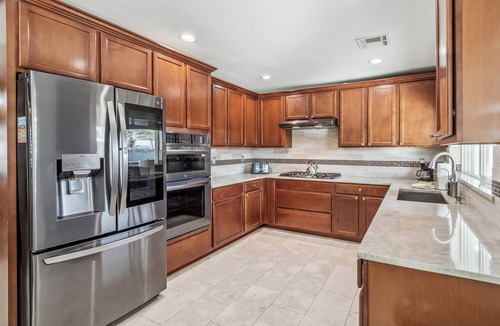 Raskin Estates House | Sunset Haven with Private Pool, Grill, Firepit, and Basketball in Scottsdale