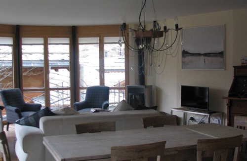 Zermatt Apartment | Superior apartment with stunning Views of Matterhorn. 1 free return taxi ride