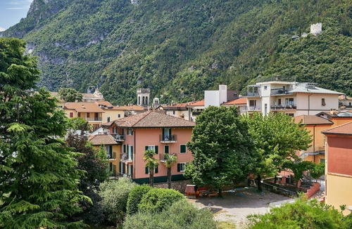 Riva del Garda Apartment | Superior Two-Bedroom Apartment with Terrace (BV4)