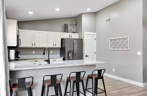 Mountain Vista Ranch House | Surprise Vista Pool Paradise-Spring Training&more!