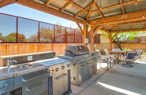 Tucson House | Swim Spa & Courtyards: Tucson Estate Near Sabino