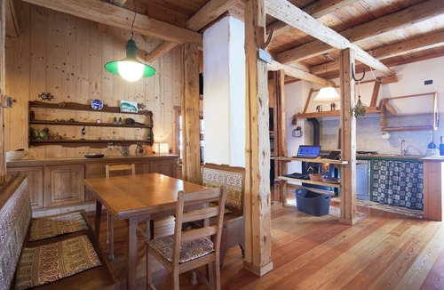 Rocca Pietore Ski Chalet | Tabià Dora with mountain View