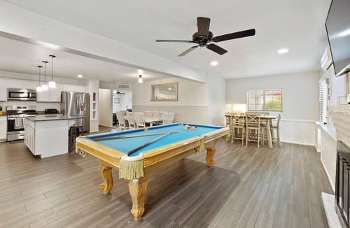 Tempe House | Tempe Delight-Heated Pool, Sport Court & King Beds