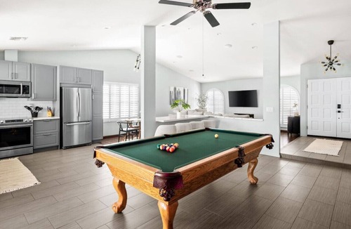 Tempe House | Tempe Retreat - Saltwater Pool/Hot Tub/Billiards