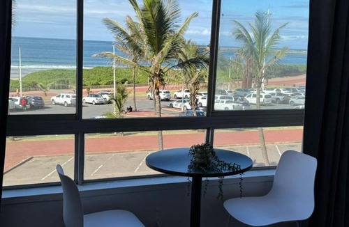 South Beach Apartment | Tenbury Ocean Views l 2BR Beachfront Gem