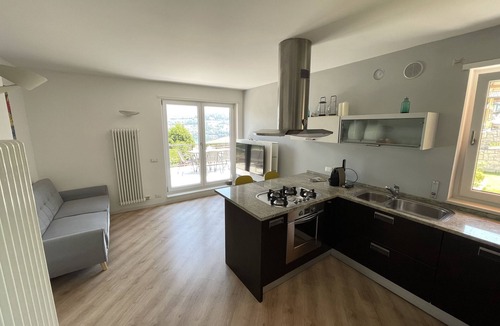Susa Apartment | Terrace with super lake view